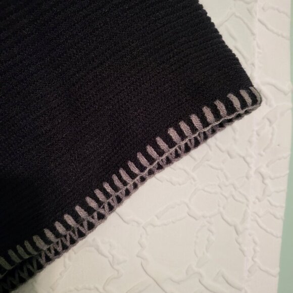 NWT Black w Gray Embroidered Trim Fringed Open Front Sweater Poncho Size OS - Picture 5 of 12